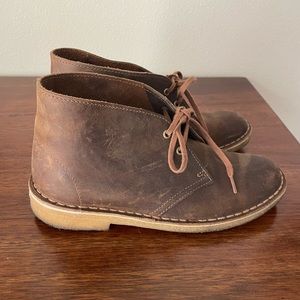 CLARKS women's brown leather high top chukka ankle bootie desert boots